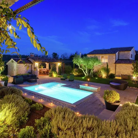 Lush With Artistic Interiors Pool Villa Baderna