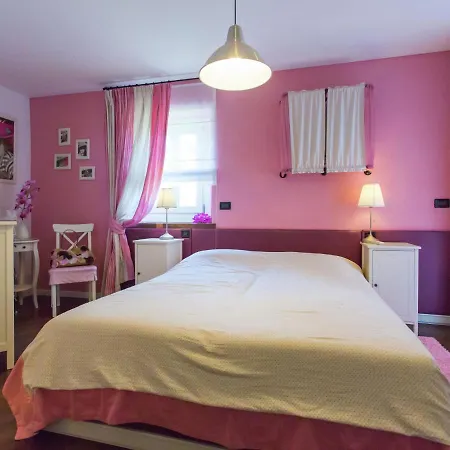 Villa Lush With Artistic Interiors Pool Baderna