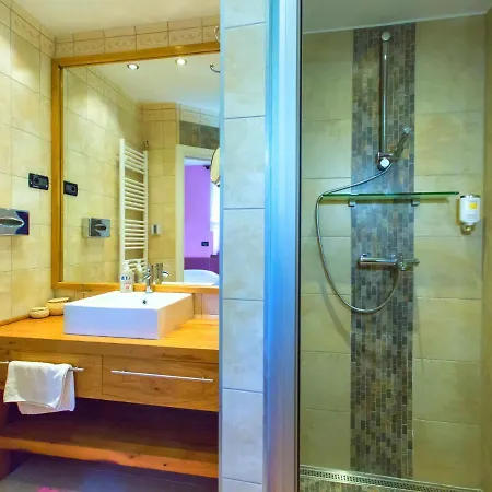 Lush With Artistic Interiors Pool