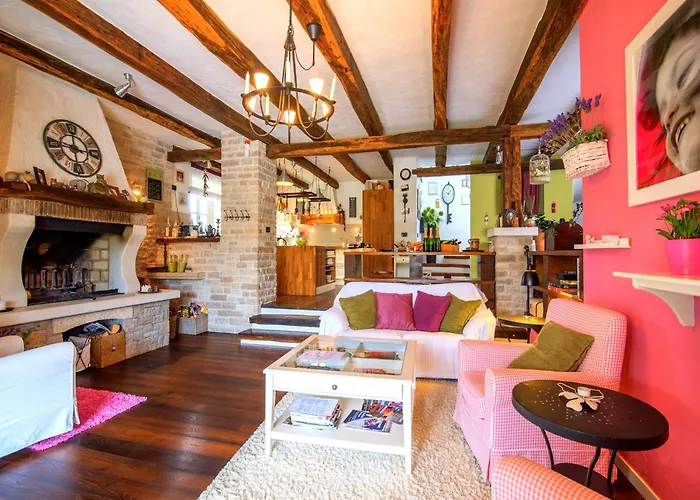 Βίλα In With Private Pool *