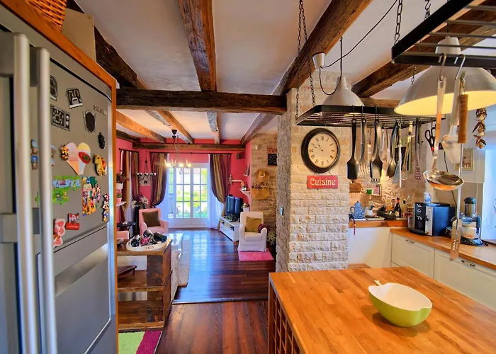 Βίλα In With Private Pool *